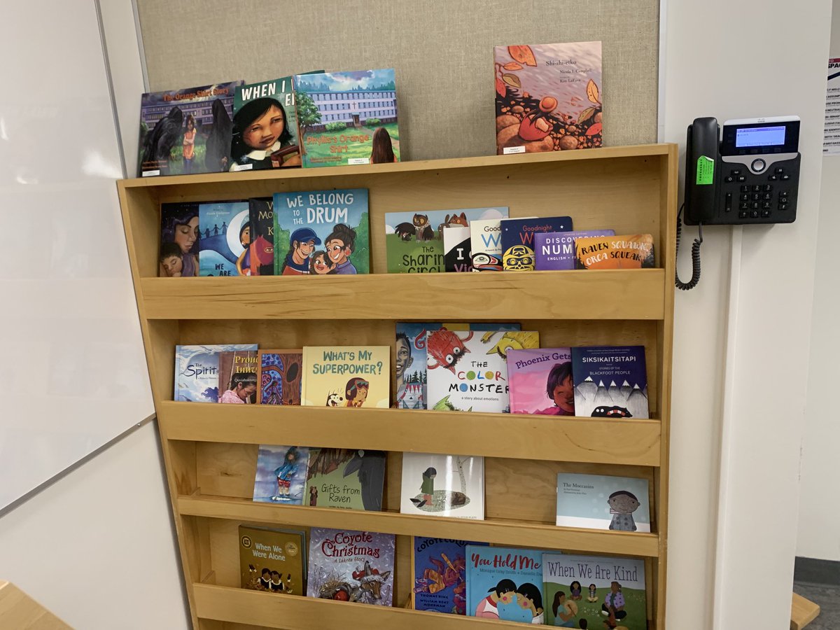 LC_CJHS's tweet photo. ECE students learning by listening to Elders last Friday. We have also compiled picture books by Indigenous authors from this land. #lethcollege #reconciACTION
#itstartswithyou https://t.co/Xhrhmrlv8R