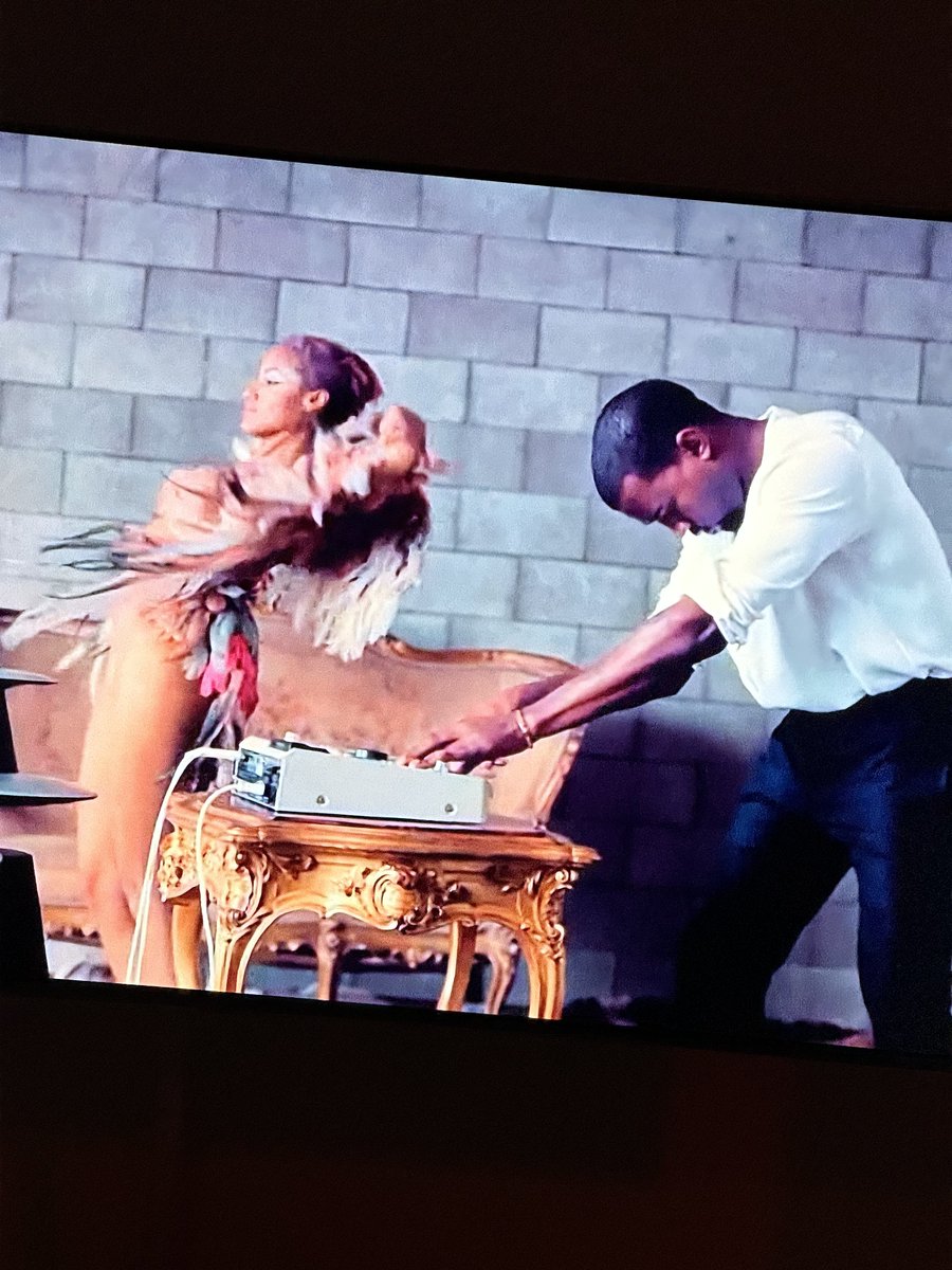 michalmuchaa tweet media