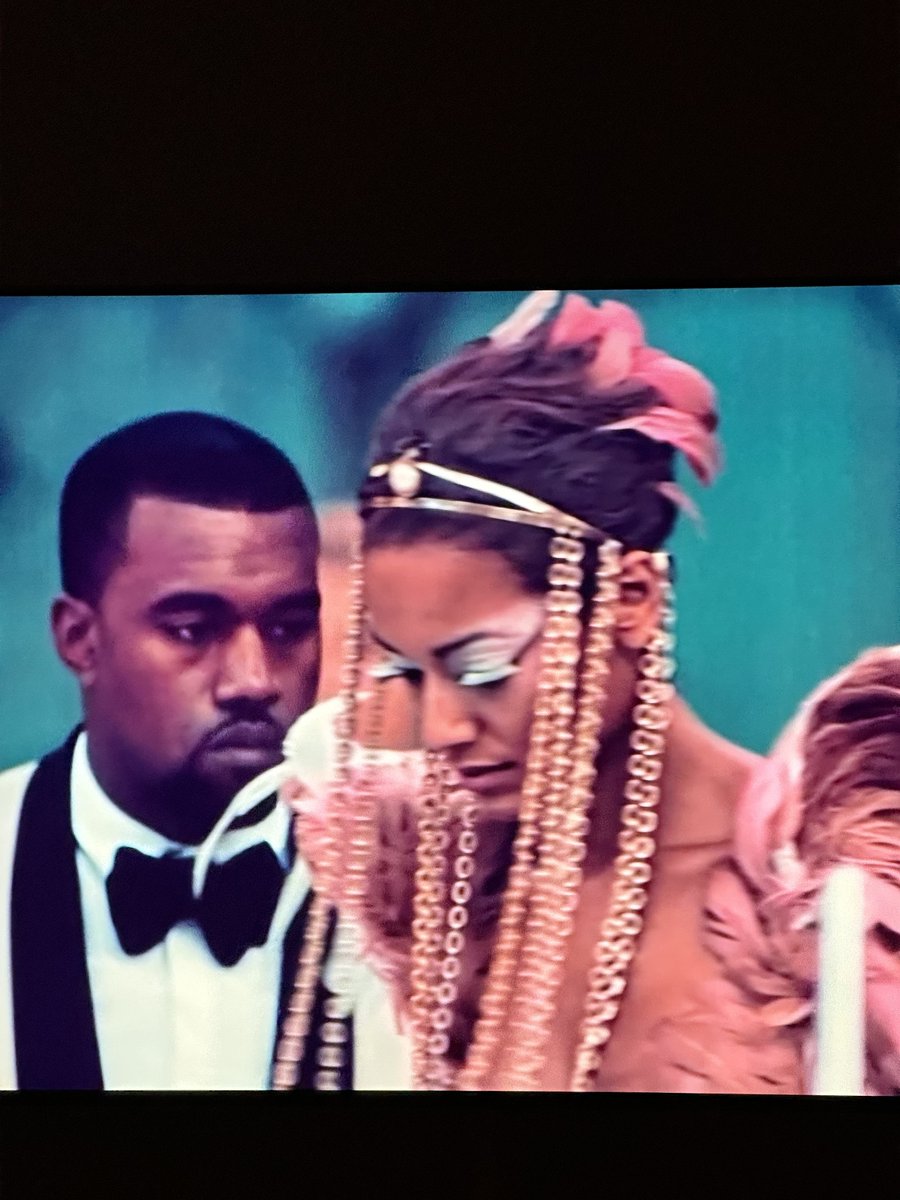 michalmuchaa tweet media