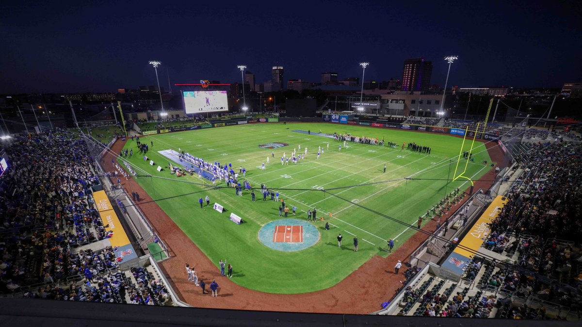 WHAT. A. GAME.

Kapaun Mt. Carmel defeated Bishop Carroll for the first time since 1999 in front of 8,212 fans at Riverfront Stadium last night!