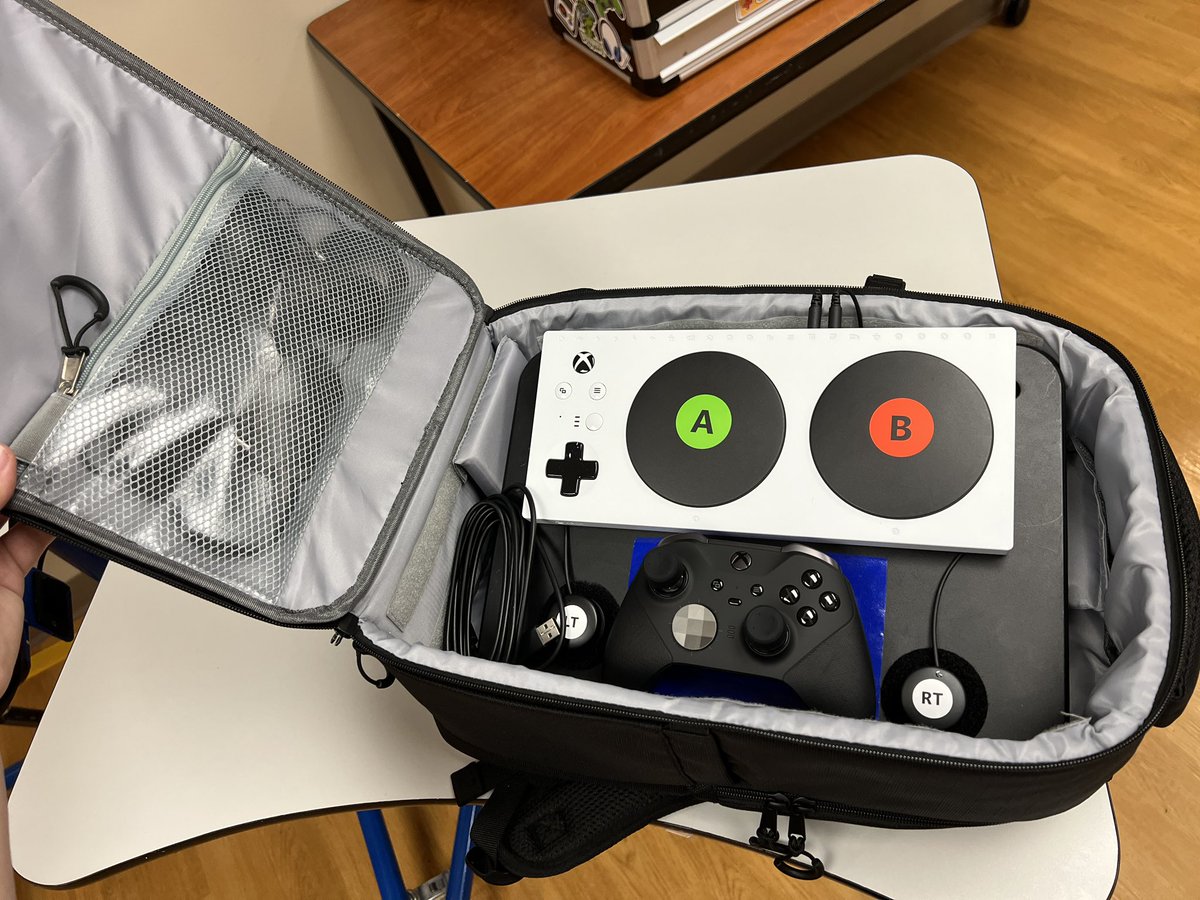 DanielleCTRS's tweet image. A simple setup! This patient enjoys traveling to their friends house to play video games, so I searched high &amp;amp; low for a backpack and lap tray combo so they could easily travel with their controller. Peep the quad friendly zipper loops #xboxadaptivecontroller #A11Y #XAC