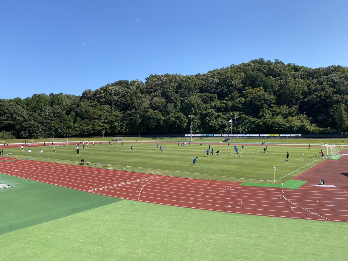 第25回JFL第24節
FCマルヤス岡崎vs東京武蔵野ユナイテッドFC(マル龍北)
3連休初日アウェイ、間もなくキックオフ。
#JFL
#コミュサカ