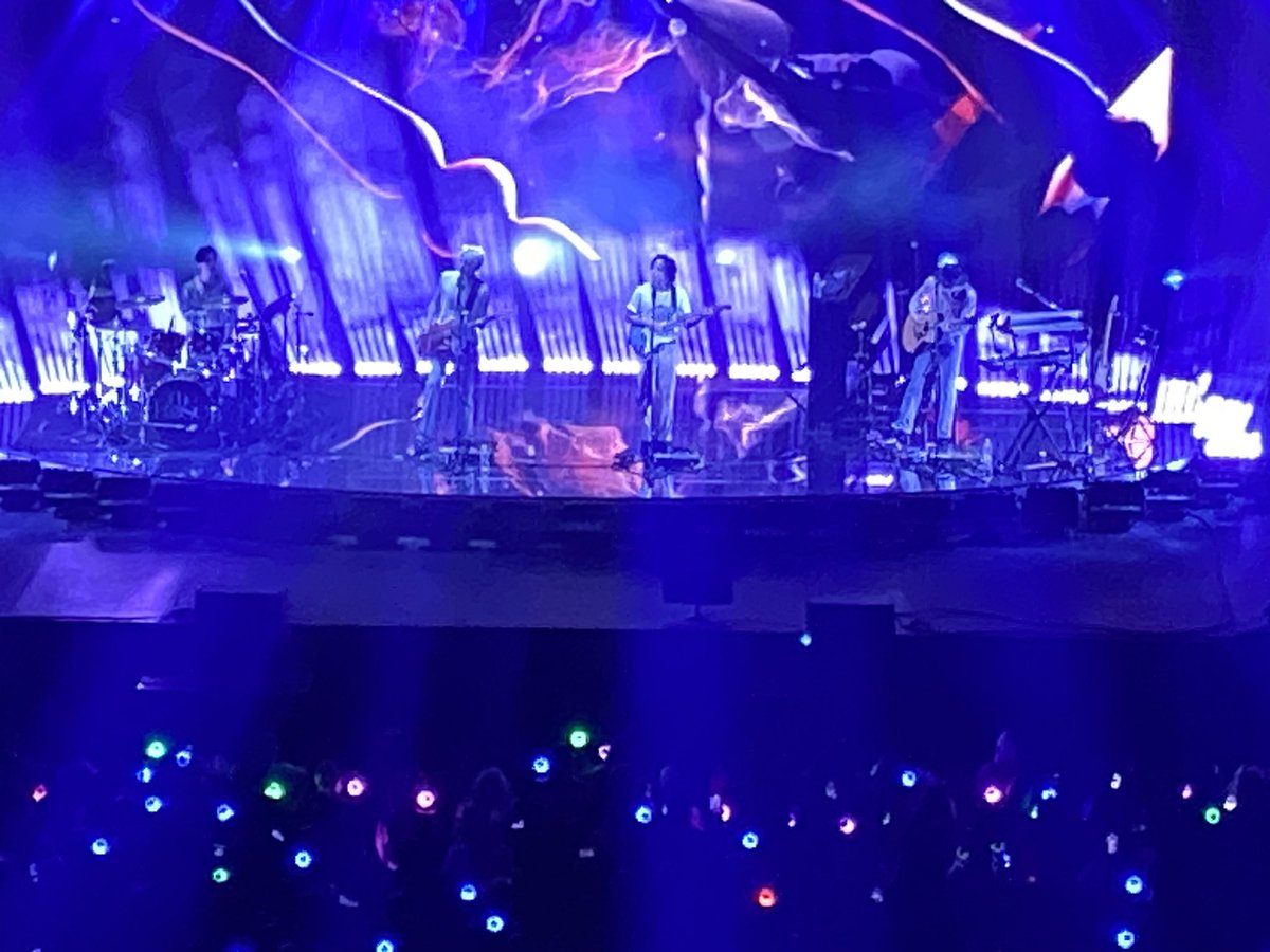 wubangaswifey's tweet image. #DAWNTODUSKTour #TheRose #ModaCenter