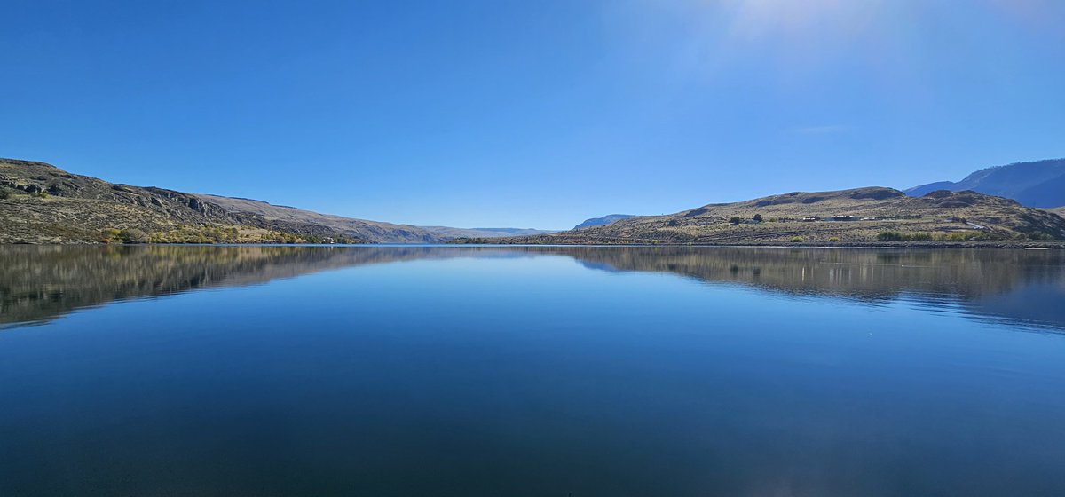 CPartridge74's tweet image. The #Columbia #River at #Pateros, WA. #Stunning. #NorthAmericanTour 🇺🇲