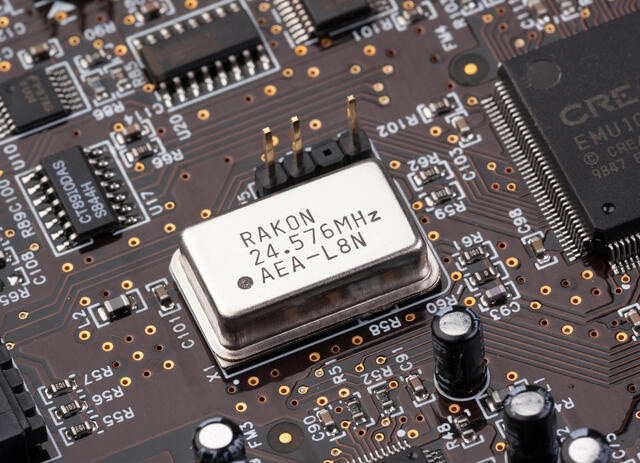 Dyethin's tweet photo. Do you know how to choose active crystal oscillators and EMC designs?

Learn more ---> https://t.co/MQ0ztFaAyK

#CrystalOscillator #Electronics #EMC #DIY https://t.co/bOAR39oby7