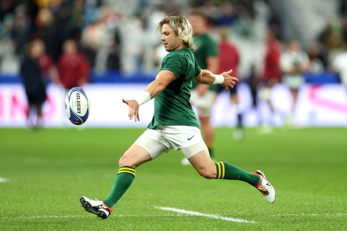 Springboks's tweet photo. Getting ready 💪
#StrongerTogether #Springboks #RWC2023 #RSAvENG https://t.co/pELgc2hNhN