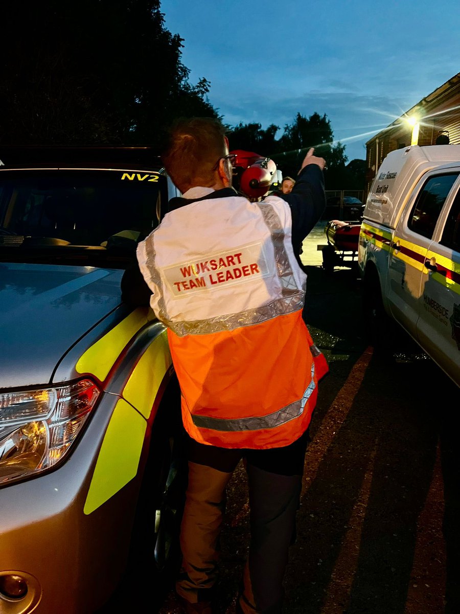 Today, our team have also been supporting local residents at Redhill Marina to safely move their boats after the River Soar burst its banks. 

Please could you help us to help local communities by making a donation?
ko-fi.com/wuksart?fbclid…
#floodresponse #floodrescue