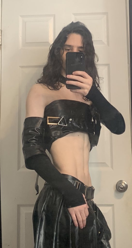 cr1ng3c0r3's tweet image. testament