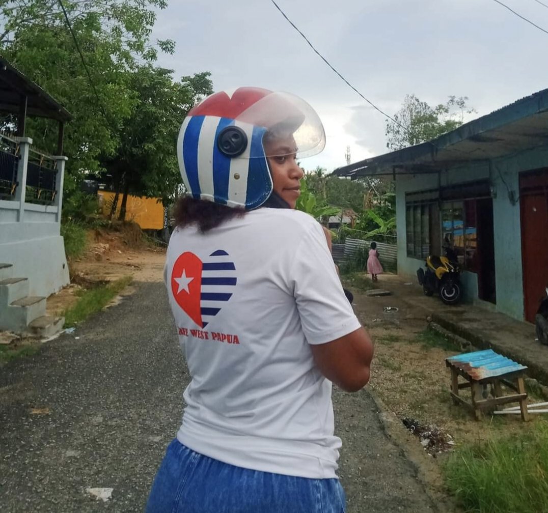 StraqYally61786's tweet photo. Free west papua.....✊🏿✊🏿✊🏿 https://t.co/SWvaOBFEej