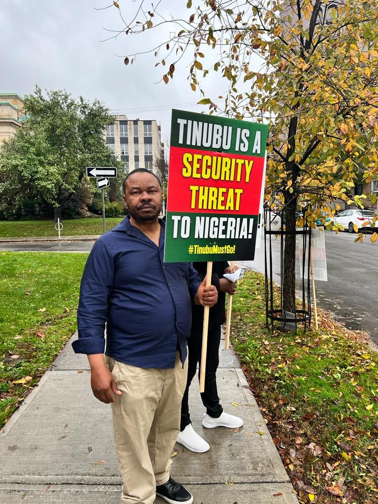 BolanleA4's tweet photo. Well-meaning Nigerians in Canada hold their protest today. This is the first of many https://t.co/w4csoWRhKb