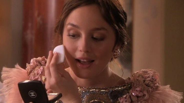 "Lo siento, estoy muy ocupada hoy"

Yo ocupada: