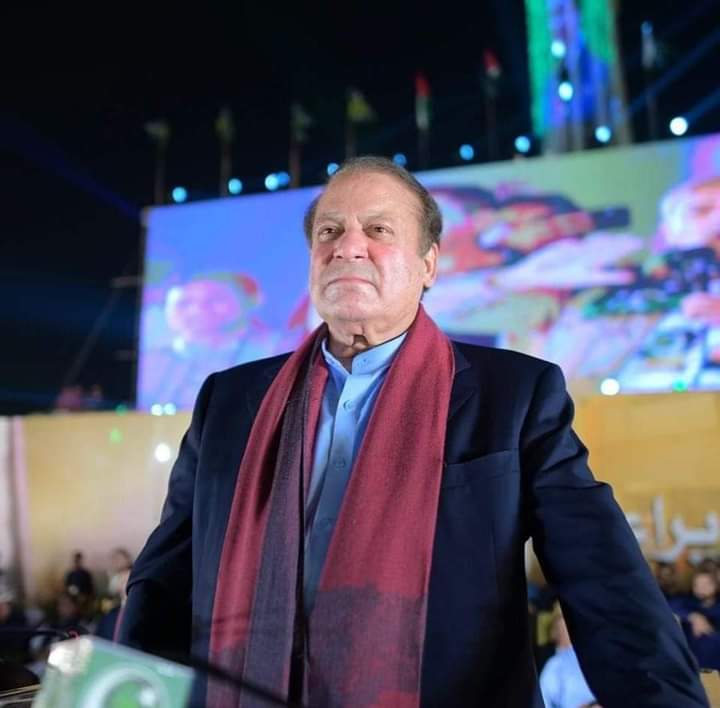 بولا تھا نہ
 میاں جدوں آئے گا 
تے لگ پتا جائے گا
شکریہ لاہور 
شکریہ پاکستان #خوش_آمدید_نوازشریف