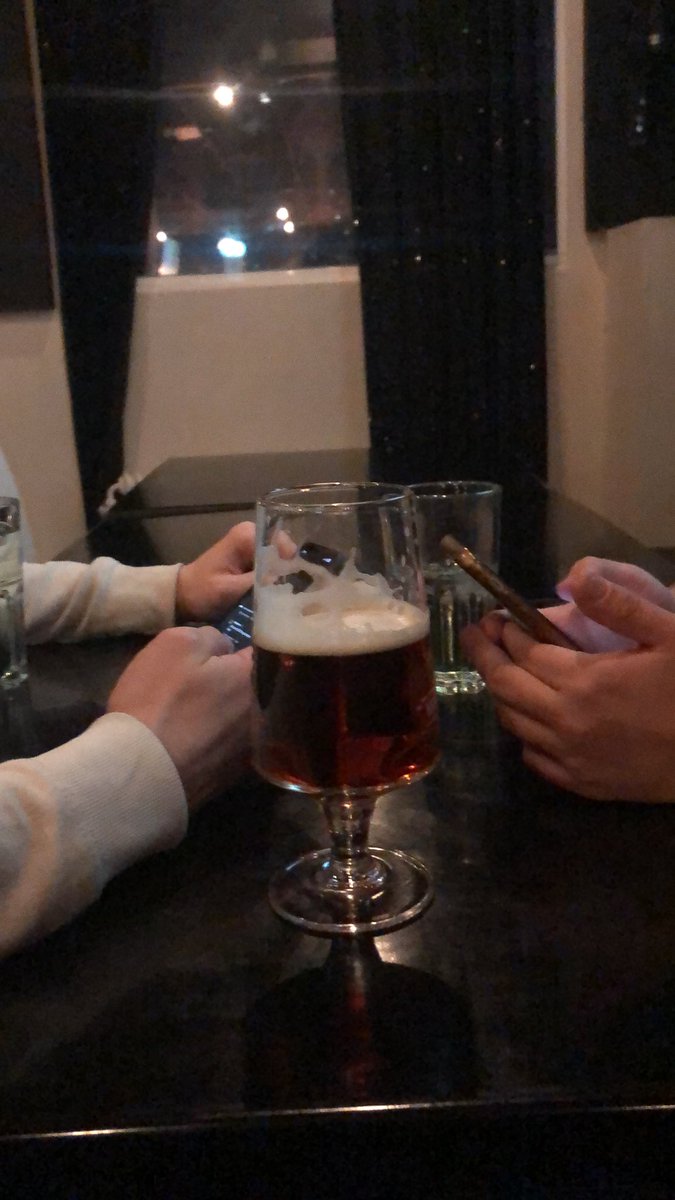 Fyfan vad gött med 3 poäng, detta ska firas! Å så kör vi awayday och krossar cluben på tisdag