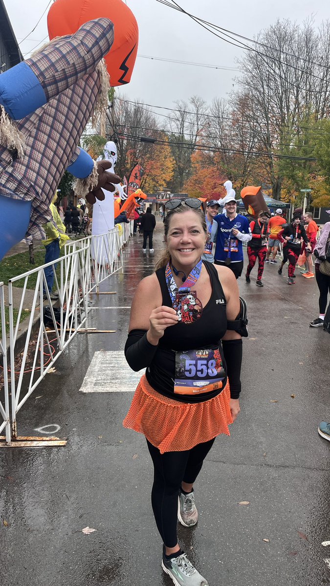 jackeyd's tweet photo. 13.1 cold rainy windy hilly miles but I’m
super proud of myself for going to do this today. Shoutout to my husband who stood in the cold rain waiting for me for over 2 hours #evlhalf https://t.co/BkdpbK0G7k
