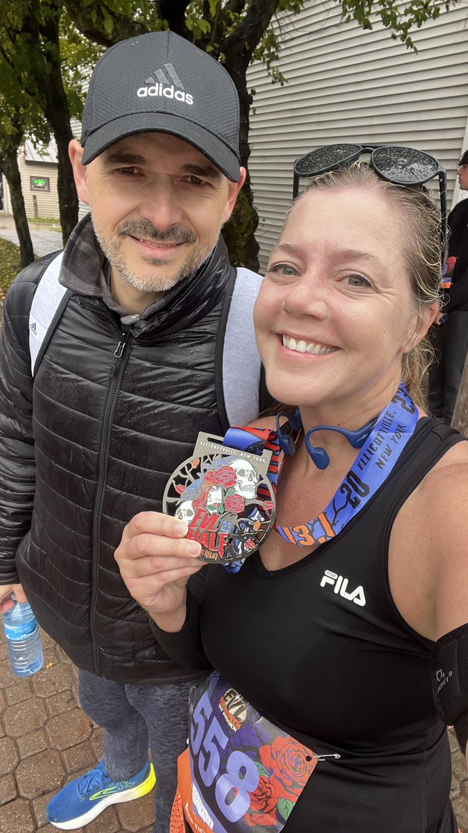 jackeyd's tweet photo. 13.1 cold rainy windy hilly miles but I’m
super proud of myself for going to do this today. Shoutout to my husband who stood in the cold rain waiting for me for over 2 hours #evlhalf https://t.co/BkdpbK0G7k