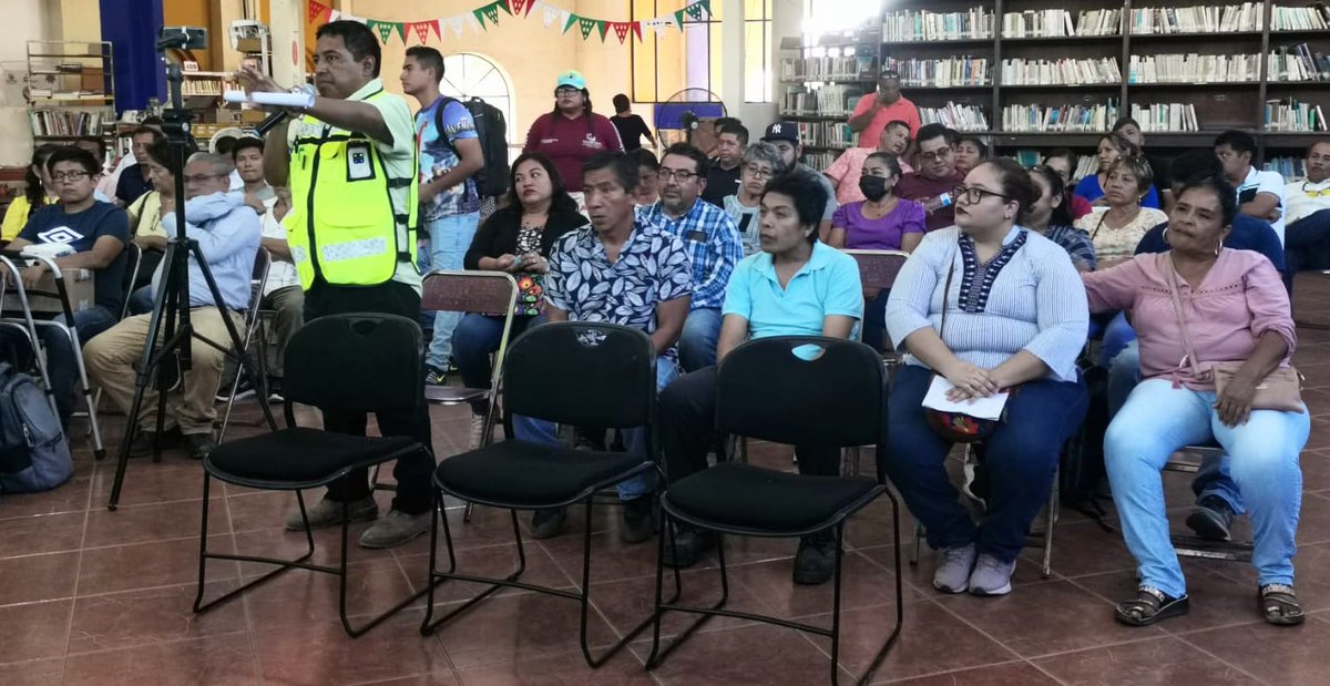 Continuamos con la revisión de los avances de los #ComitésdeObrasComunitarias. Las comunidades cumplen sus compromisos sin intermediarios, por lo que <a href="/SEDATU_mx/">SEDATU México</a>  depositará el último pago, que representa el 100% de la inversión para concluir las obras en Salina Cruz. <a href="/GobOax/">Gobierno de Oaxaca</a>