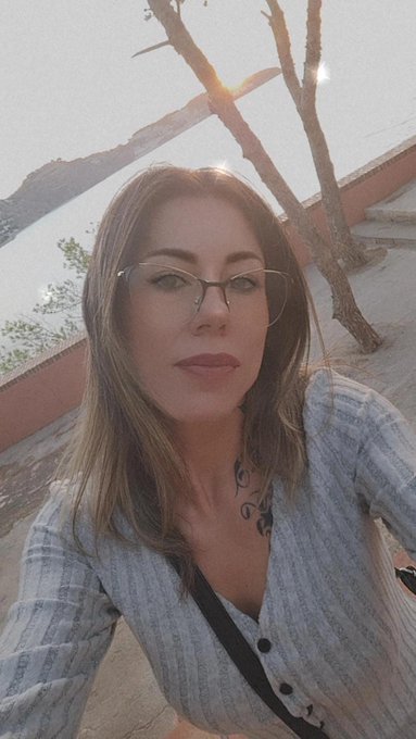 Buona serata tesorini 💋 💋 💋 https://t.co/Tfja5tOoxz