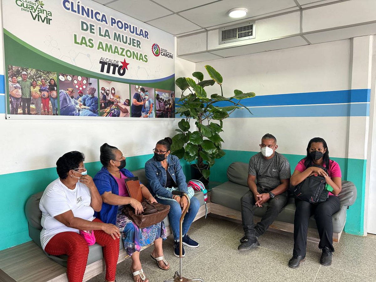 OviedoPSUV's tweet photo. En la clínica popular Las Amazonas tenemos más de 15 tipos de atención enfocada en la salud de la mujer y en este video te lo explicamos: https://t.co/7up88eGstC

#VenezuelaEsTradición #Salud #Mujer https://t.co/cpPmTuRC6f