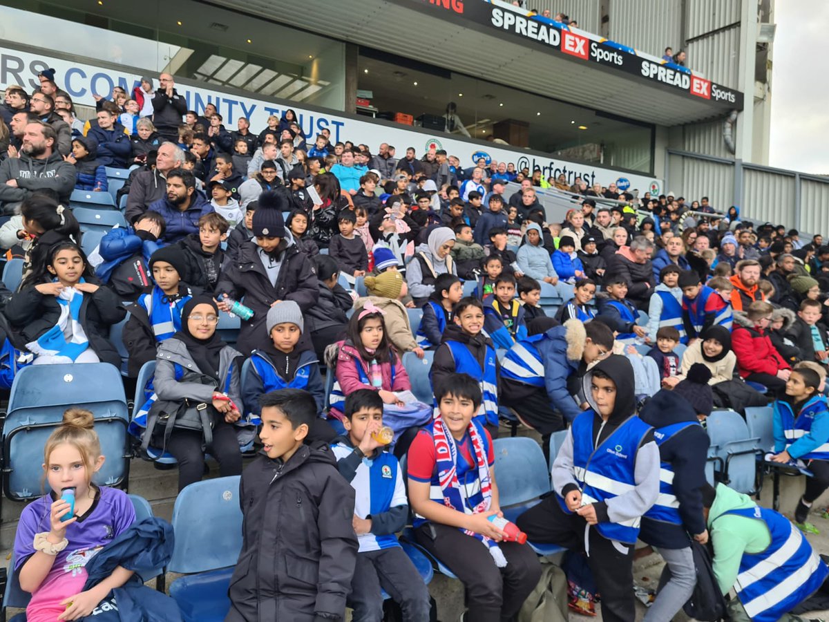 olive_bburn's tweet photo. The Ewood Express is back on and we have been out in force today cheering on our winning team. @Rovers 🔵⚪
@yasirsufi
#ROVvCAR
#Rovers
#onecomunity
#WeAreStar https://t.co/qgmiJLSuUj