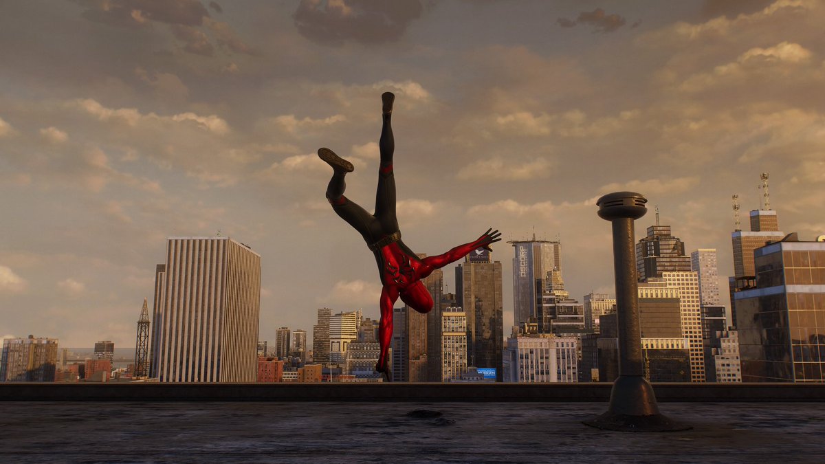 HYPsin176's tweet photo. @insomniacgames This game is phenomenal ! enjoying every second of it #SpiderMan2PS5  #InsomGamesCommunity https://t.co/45LrxgXGR3