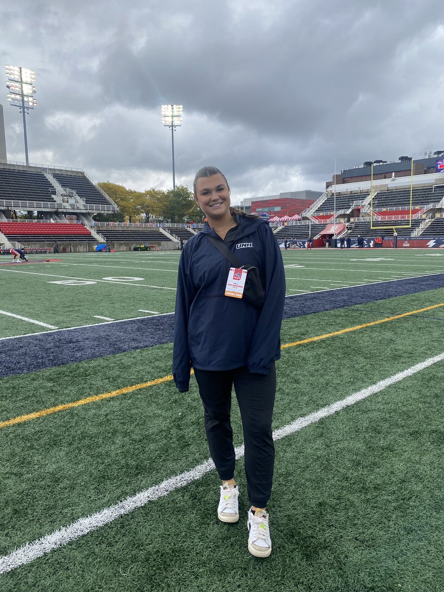 Gearing up for Game 7 against Stony Brook University! 
Go ‘Cats!!!😼 @UNH_Football 
#CAT2UNT4MED