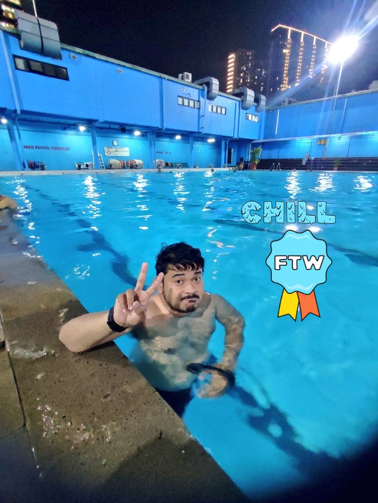 MrChill61971371's tweet photo. Congrats kak sudah layak  jadi athlete &amp; duta renang #pasfes @Nano_Cloud_ 

Kami putra putri harapan bangsa akan komitmen berkontribusi untuk bangsa meskipun retjeh2

Lat renang  dlm rangka menyambut sumpah pemuda 28 Oktober 2023 bareng athlete polo air indonesia https://t.co/1rgr19DBWt