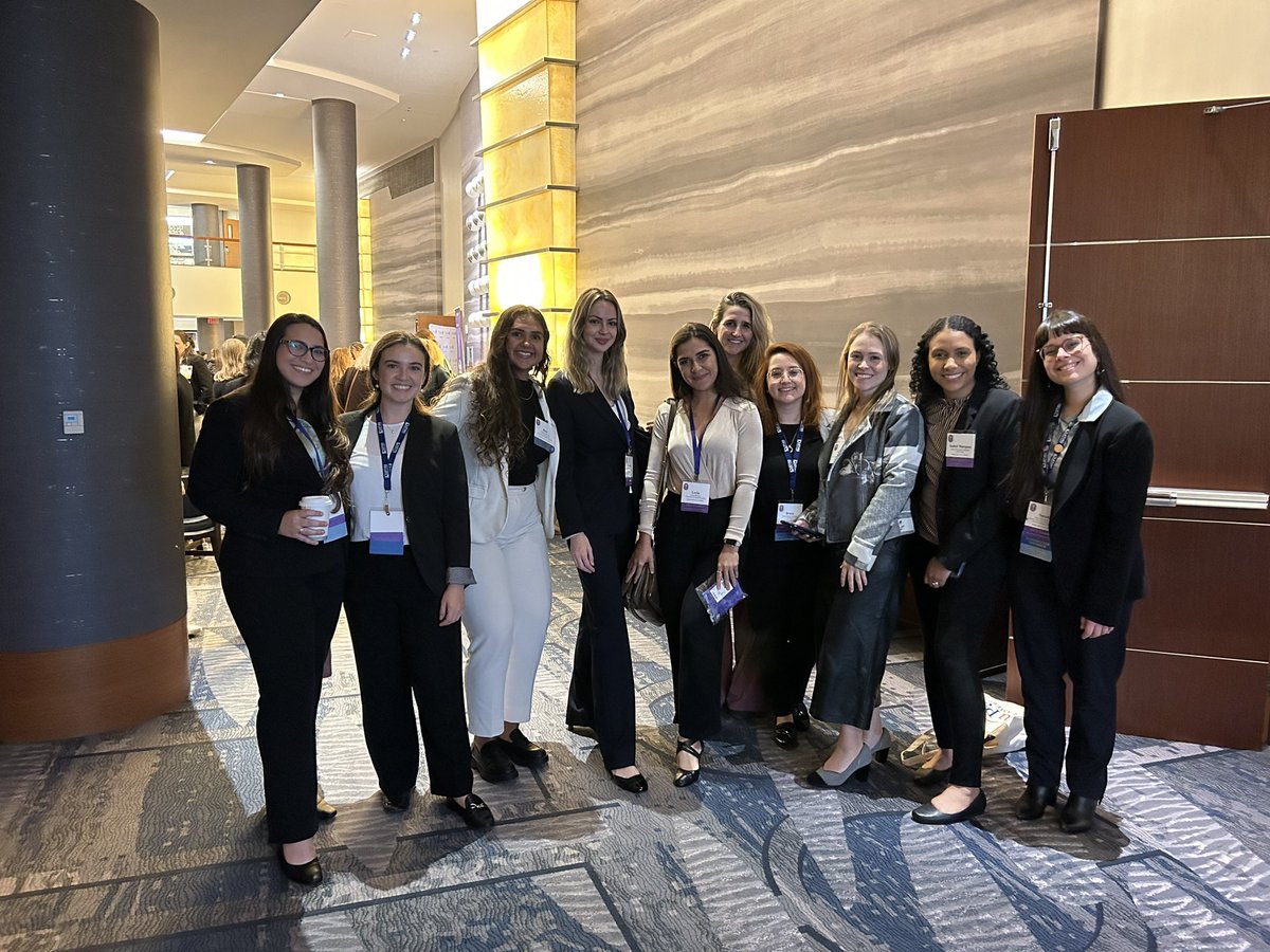 Absolutely thrilled to be at #AWS2023! It’s an honor to be among so many amazing @WomenSurgeons! Here are some pictures of our Brazilian 🇧🇷 crew