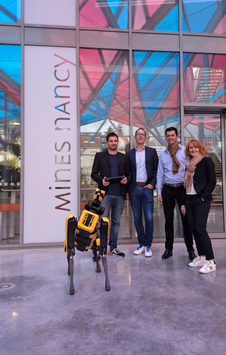 Merci @OlivierMerdens <a href="/LoickBriot/">Briot</a> de <a href="/MinesNancy/">Mines Nancy</a> école partenaire <a href="/OrangeGrandEst/">Orange Grand Est</a> <a href="/orange/">Orange</a> pour l'accueil et  la démo robot #SCAR <a href="/BostonDynamics/">Boston Dynamics</a> outil d'apprentissage pour les étudiants #ia #robotique
5G #techlab  
@Fourchottev <a href="/Pat_Lecocq/">Patricia Lecocq</a> <a href="/AnneCoreau/">Anne Coreau</a>