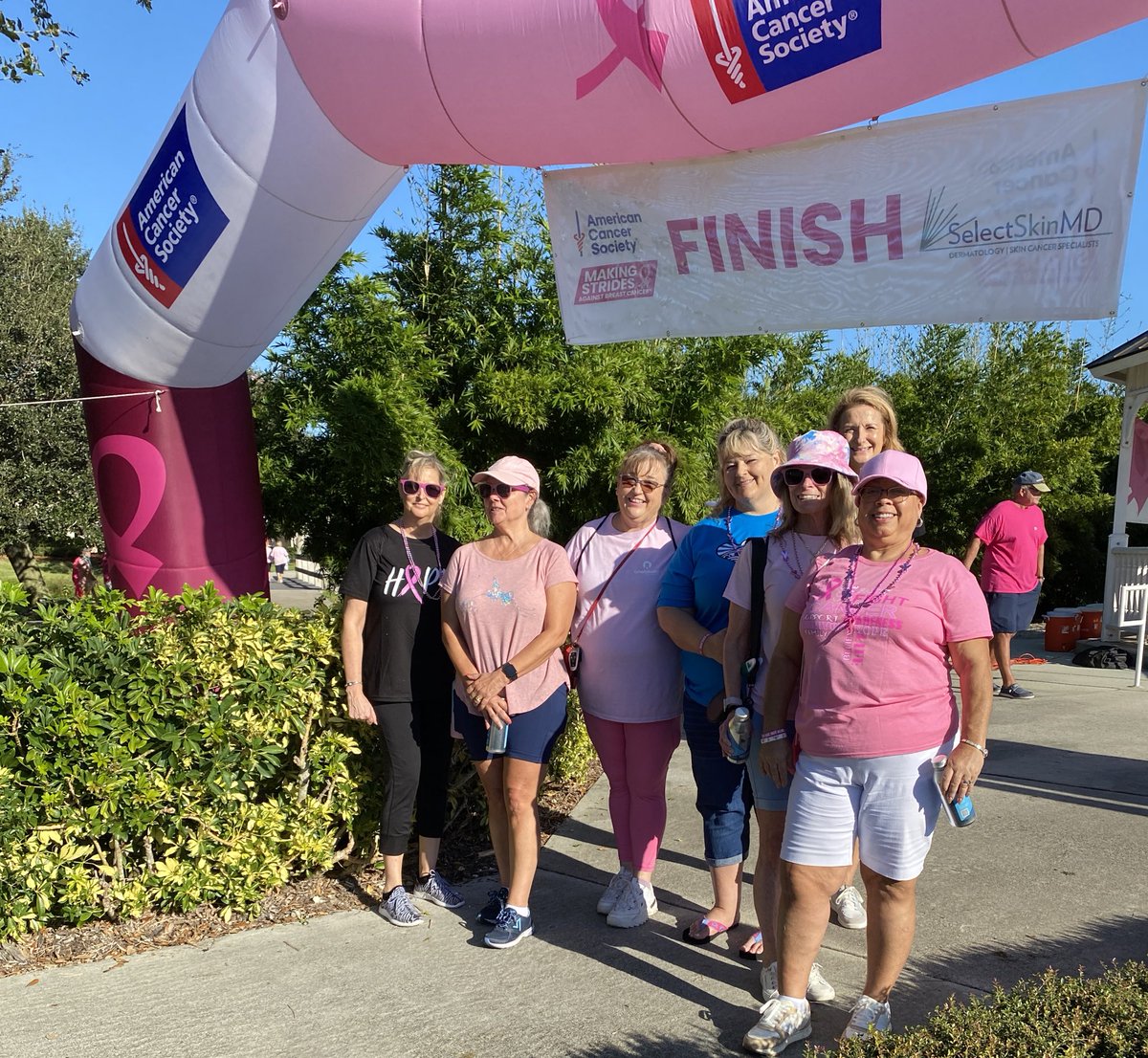 MsMicheleHolmes's tweet photo. Members of #TeamSDIRC at this morning’s #MakingStrides against breast cancer walk! Beautiful morning for a fantastic event! https://t.co/rTbQc3c8fp