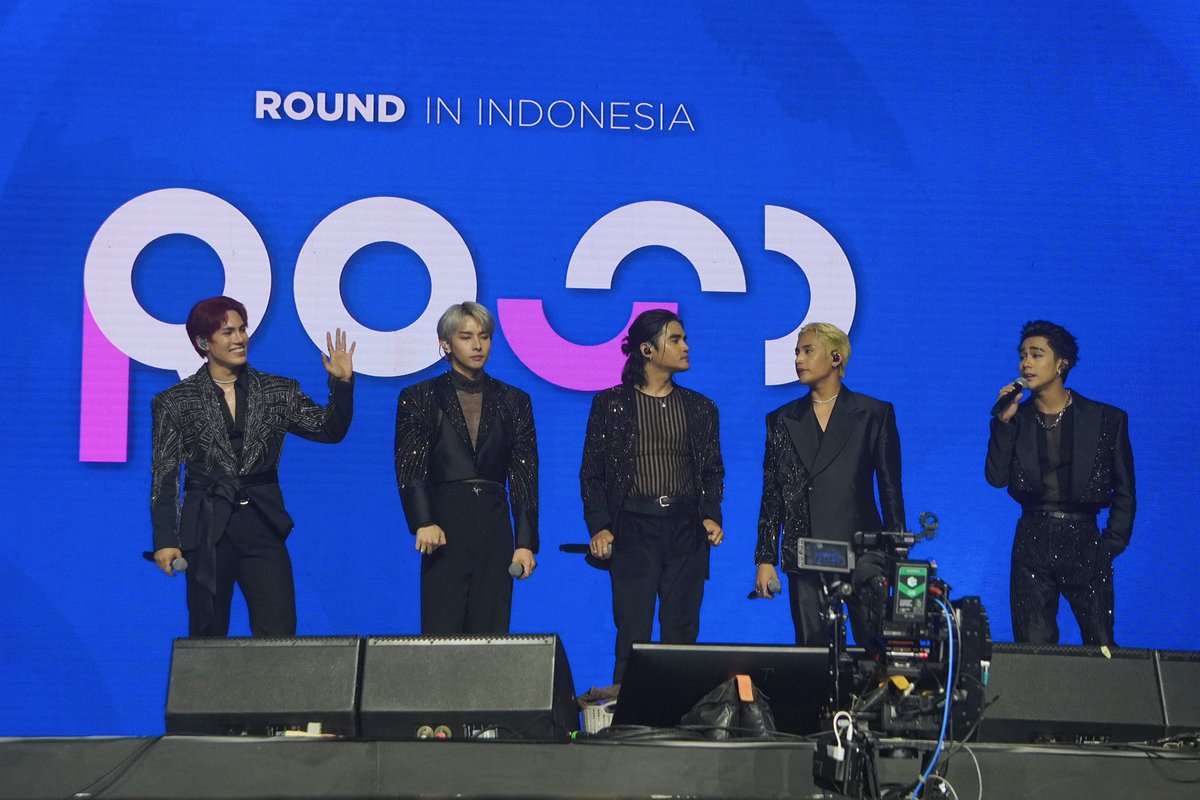 SB19Official's tweet photo. ASEAN•Korea Music Festival 2023 ROUND in INDONESIA

Terima kasih, Indonesia! 🇮🇩 The #ROUND2023 was unforgettable, and it's all because of the amazing crowd. It was such an honor for us to be given the opportunity to perform at the ASEAN•Korea Music Festival! Thank you to everyone who came!

#SB19 #SB19atROUNDFestival 
#ROUNDfestival #ROUNDlineup