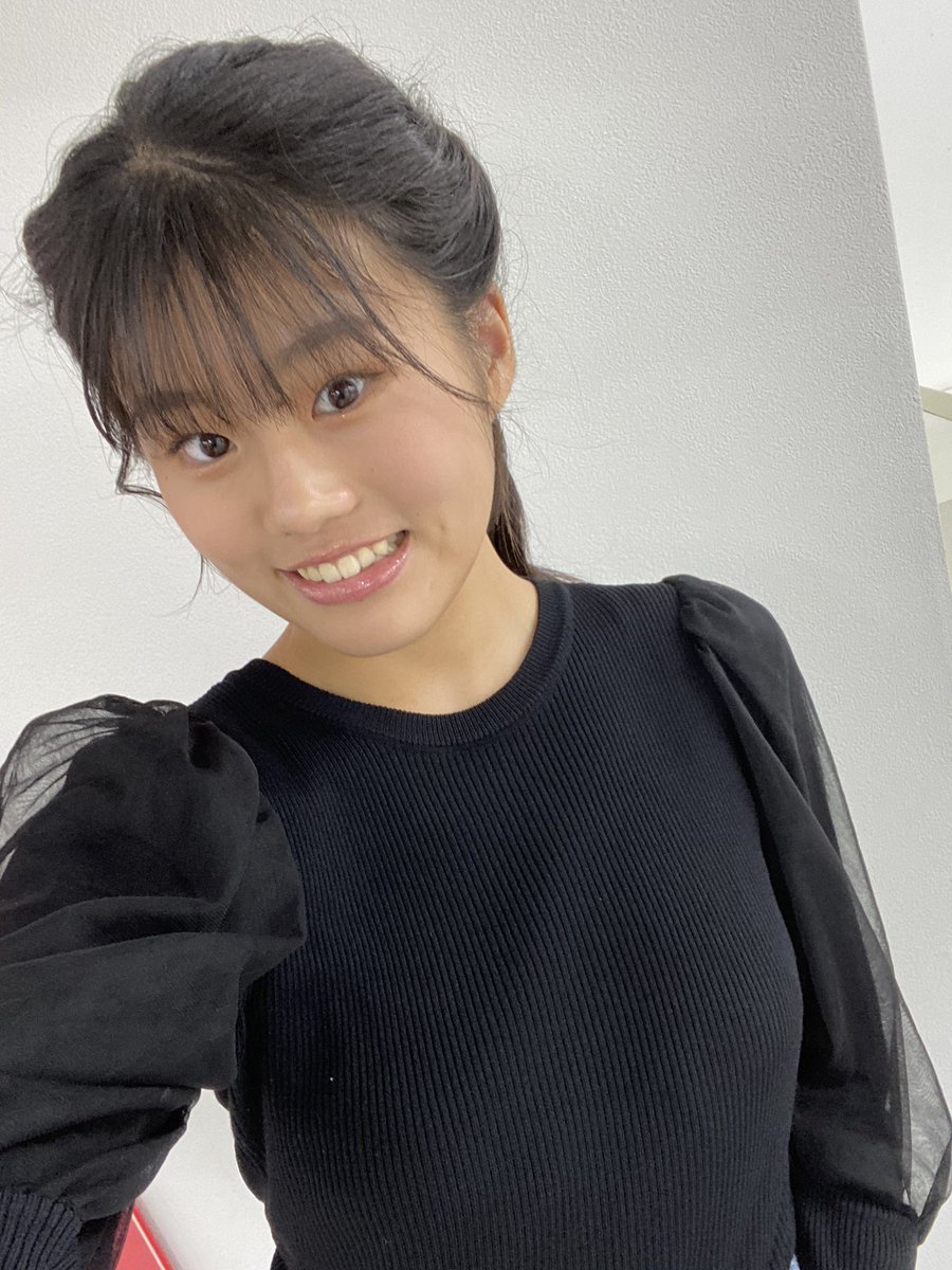 yuurin4127's tweet image. 今日はBe-STAFFで
ヘアメイクをしてもらいに
行ってきました💗💗
かわいいヘアアレンジとメイクも
してもらったよ😻🫶🏻

 #BeSTAFF   #ヘアメイク 
 #ヘアアレンジ