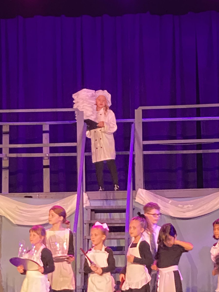 Laura Torrey tweet media