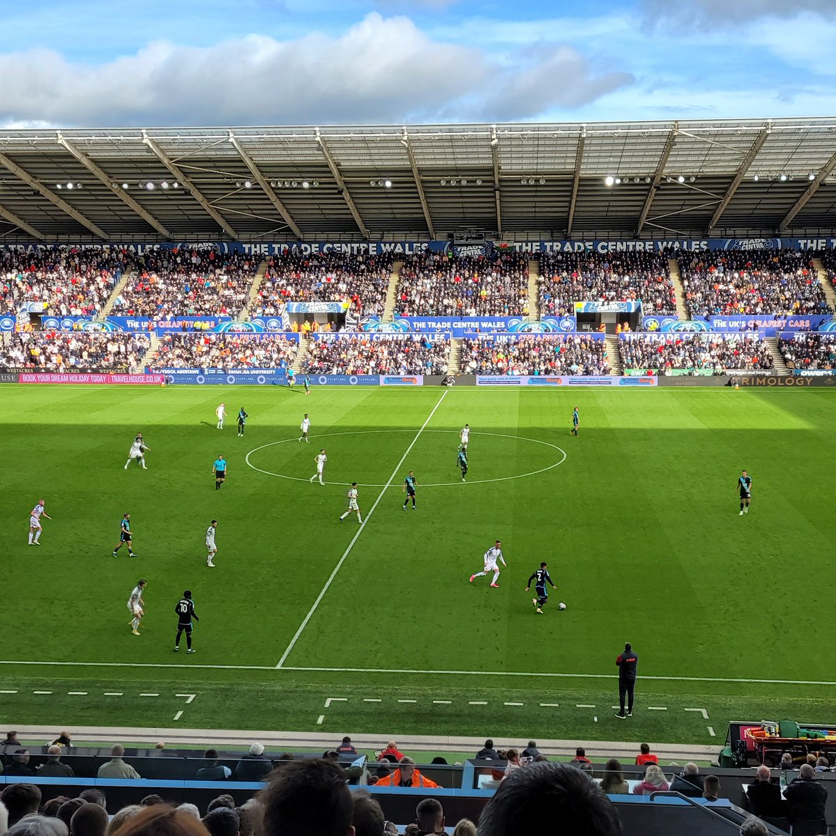 GreenKirton's tweet photo. First football commentary in a while.

Must try and stay neutral! https://t.co/6HTSO0zNGe