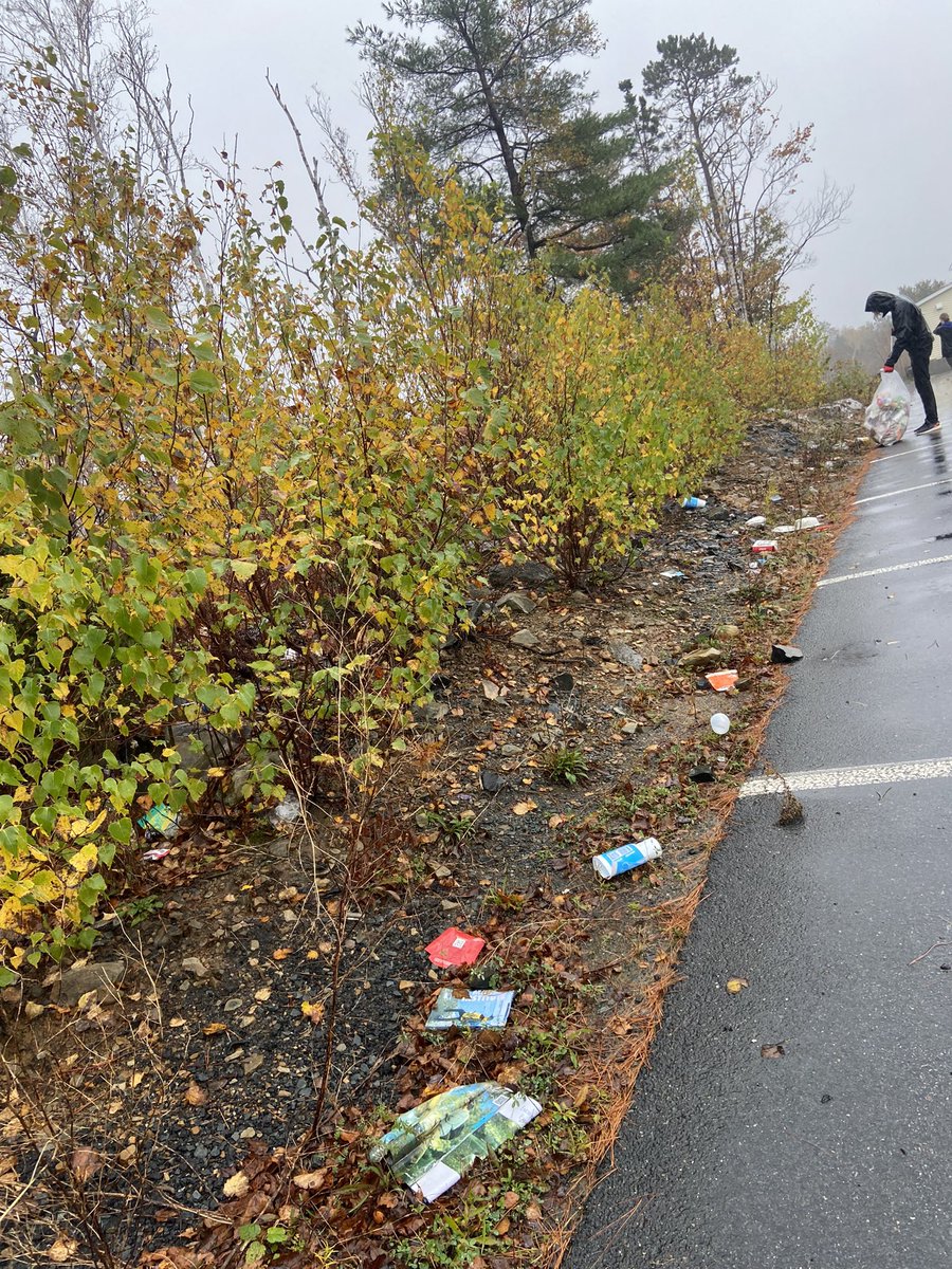 SonyaRadvan's tweet photo. Hey @CPAHighSchool please teach your students to pick up their trash or better yet, to not litter in the first place. We were picking up trash along innovation drive and the school parking lot was the worst of the whole area. https://t.co/N4UKVzh64X