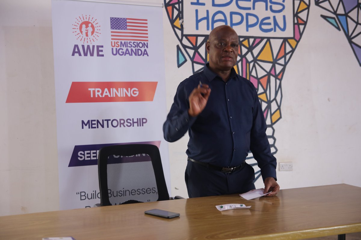 EARLIER TODAY: We hosted Mbarara City Tycoon Apollo Balya, chairperson of Mbarara Investors Association to feature in the @usmissionuganda's @AWEinUganda  Speaker Session & talk to a cohort of Women Entrepreneurs in Mbarara. 

QUICK NUGGETS FROM HIS ADDRESS: (Follow Comments)👇