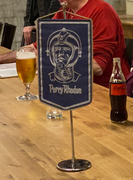 66_RP_ORIGINAL's tweet photo. 🇩🇪🇦🇹🍻🚀 #PerryRhodan #Rhodan #Perryversum #Stammtisch #Wimpel #Stander #Treffen #SciFi #sciencefiction
Neue und ältere Perry-Rhodan-Wimpel an Stammtischen in Wiesbaden, Stuttgart und Wien
https://t.co/6F8eqpWiF6
https://t.co/wFwQspjobp https://t.co/F1qyB4tj1c