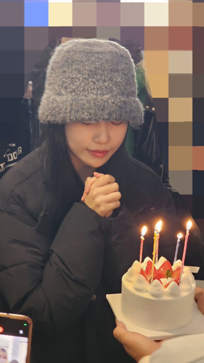 Hope all your wishes come true, you deserve all the good things my babie 🥹🥹

Happy birthday 🫶😭

#하늘연달스물이틀_조유리_생일축하해
#Octoberblessyuri