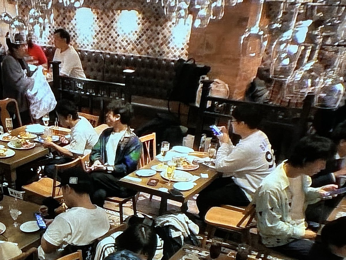 usrnch's tweet image. 仲悪くて気まずいテーブル
ファイヤーサンダー
#生大反省会