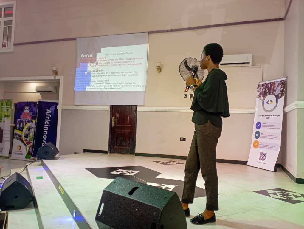 gdg_eket1's tweet photo. API Security: The Key to a Secure and Resilient Software Architecture
By Goodness Nwani

#DevFestEket  #GDGEket #devfesteket23 https://t.co/Eh5T6540Pl