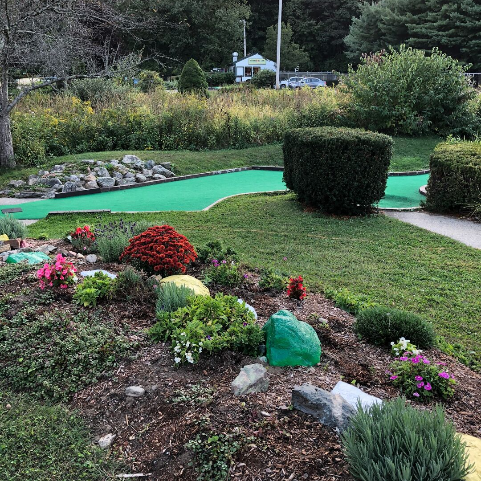 puttsandmore's tweet photo. Ahh…the perfect fall weekend to spend some quality time at Putts &amp; More Family Fun Center! https://t.co/ikD6QxSNPY