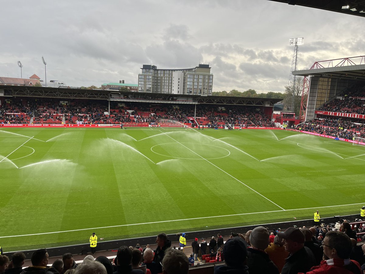 timjones174's tweet photo. Clearly haven’t had enough moisture on the City Ground pitch. Who was saying it might be off? #nffc https://t.co/JOFKjQLKe0