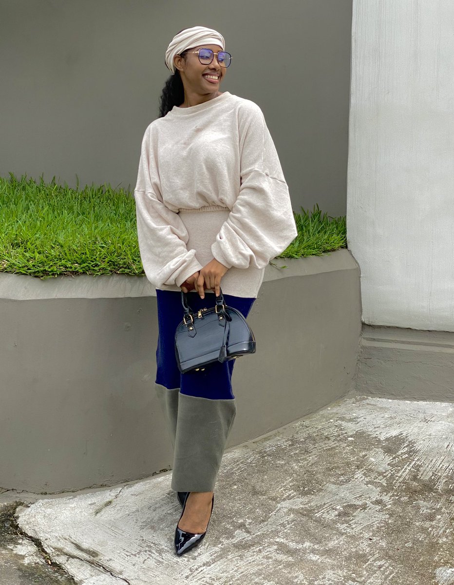 Ria_bani tweet media