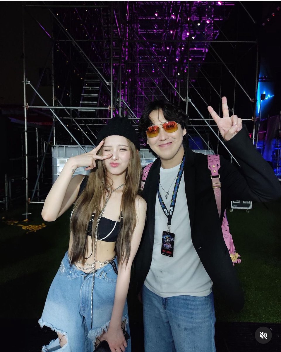 nnownex's tweet photo. พี่โด่งน่ารักกับเน่เสมอ #เนเน่ 
#OCTOPOP2023
Vacay Stage With Nene https://t.co/Tp0iL3XsFr