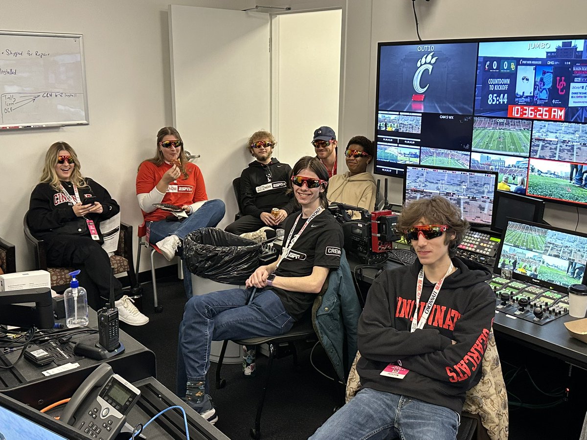 B12Bearcat's tweet photo. Bearcat Student Productions ready for Baylor at UC video board show today.  TQL sunglasses giveaway on point! #bearcats https://t.co/7NLPHhUCMM