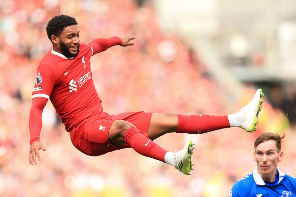 Unreal height on @J_Gomez97's atomic leg drop.

#LFC #LIVEVE #Anfield #MerseysideDerby #EPL #Liverpool #Everton