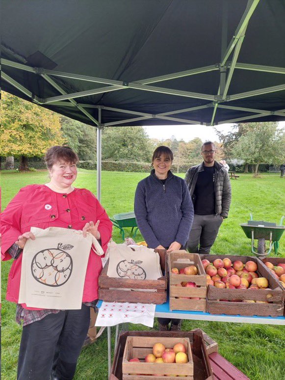 400 people. 100 kilos of apples taken home. 120 kilos of apples turned into 80+ litres of juice. 50 kilos of apples made into 200 crumbles. Think we did alright… <a href="/MerseysideRWA/">MerseysideRWA</a> <a href="/feedbackorg/">Feedback</a> <a href="/fftliverpool/">Food For Thought Merseyside Ltd. (Not-For-Profit)</a> <a href="/NTSpekeHall/">Speke Hall</a> <a href="/iggyquiggy2/">Paul Quigley</a> <a href="/TakingRoot3/">Taking Root</a> #AppleDay