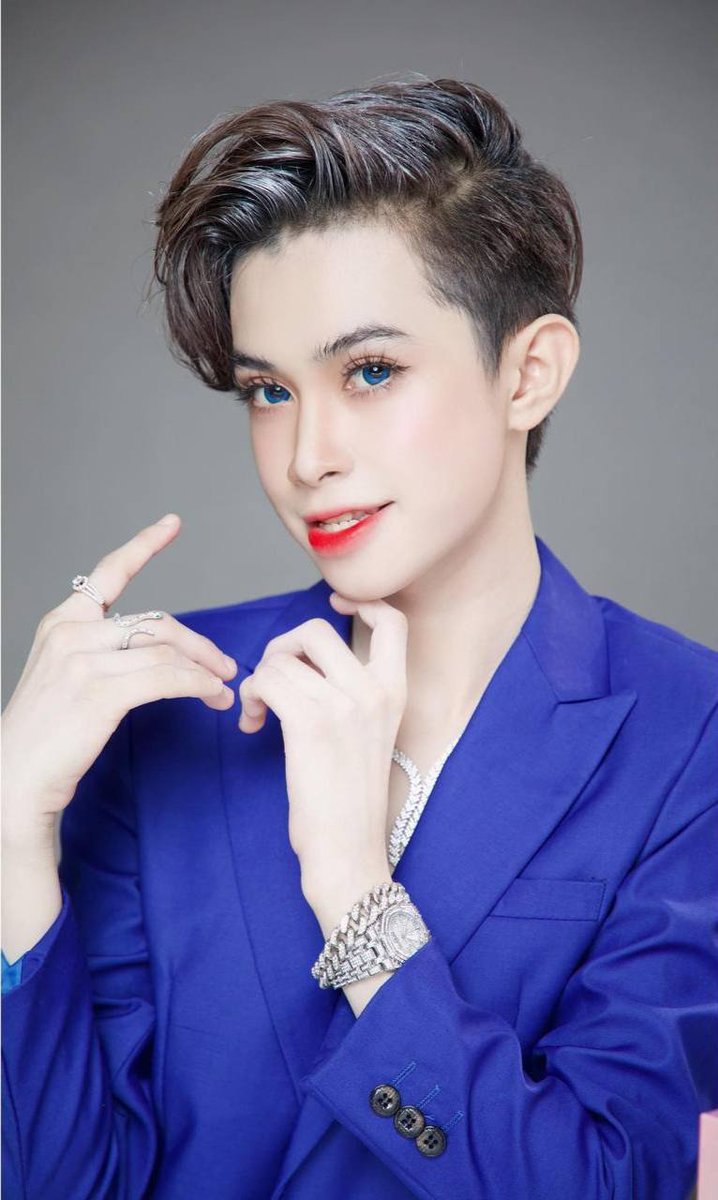 likesabkder's tweet photo. ចង់ក្លាយជា BA ដែរ🥵💦🤤🤤🤤 https://t.co/fCqtZxYTR1