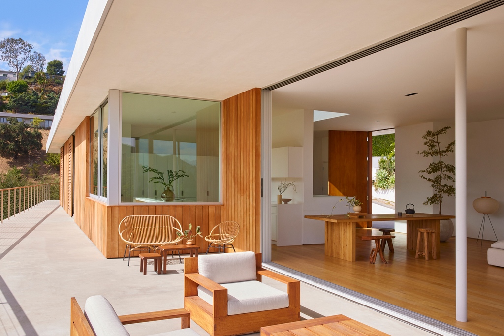 standardarch's tweet photo. Airy with Mountain Views of Los Angeles

Thank you @cahomeanddesign
Photos by @yoshihiromakino
#standardarchitecture https://t.co/U7tmajD8TG