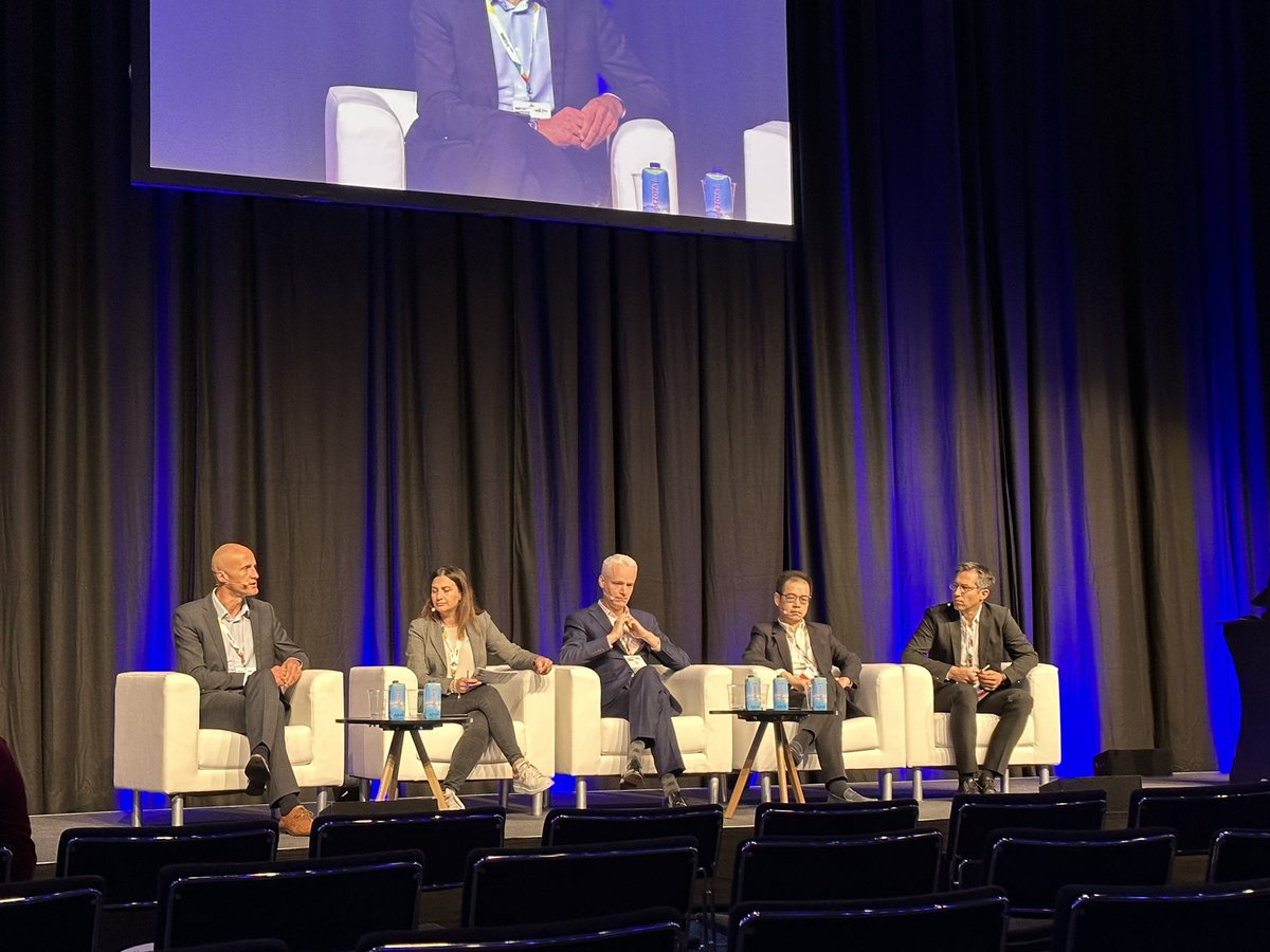 The Life Raft Group (@liferaftgroup) on Twitter photo #ESMO23 special symposium focusing on new mechanisms and drugs for the treatment of patients with #Sarcoma <a href="/RobinL_Jones/">Robin Lewis Jones</a> @seppobauer <a href="/saxotomy/">Tom Wei-Wu Chen</a> <a href="/kjetilboye/">Kjetil Boye</a> and Marta Sbaraglia #ESMO23 special symposium focusing on new mechanisms and drugs for the treatment of patients with #Sarcoma <a href="/RobinL_Jones/">Robin Lewis Jones</a> @seppobauer <a href="/saxotomy/">Tom Wei-Wu Chen</a> <a href="/kjetilboye/">Kjetil Boye</a> and Marta Sbaraglia