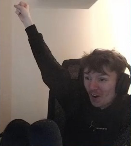 MangoPlayz tweet media